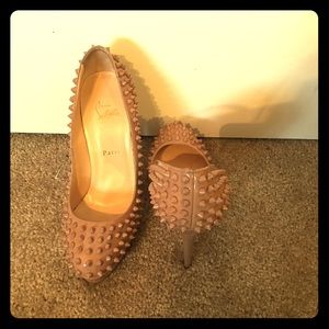 Christian Louboutin Size 40